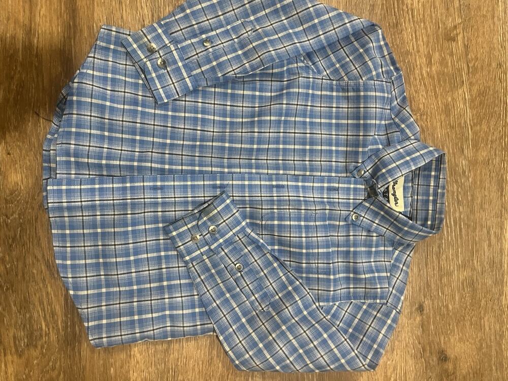 Wrangler Riata Boys Plaid Button Down Shirt XS